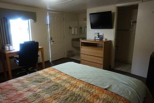 Executive Inn Pearsall Buitenkant foto